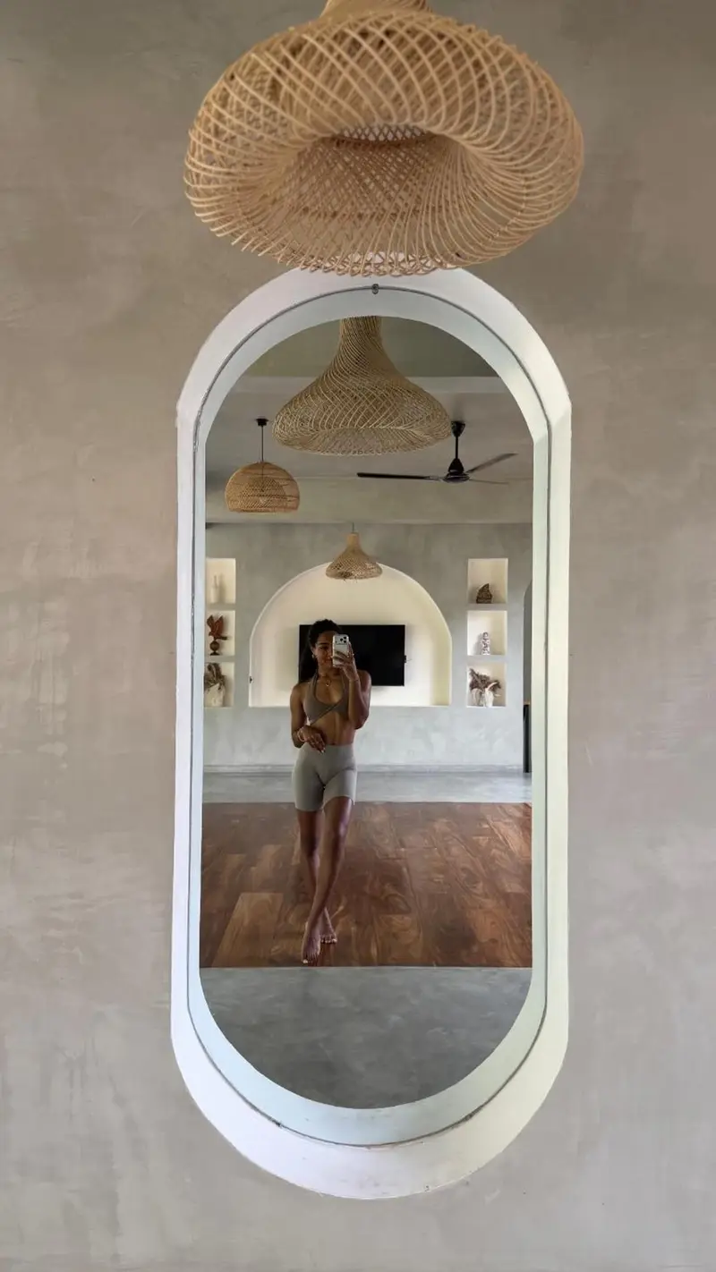 A guest’s mirror photo in the yoga room